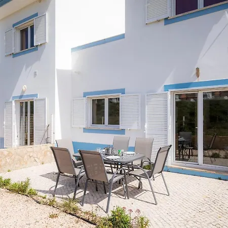 Hébergement de vacances D01 - Beach & Riverside Townhouse