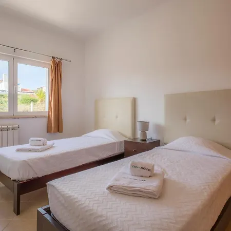 D01 - Beach & Riverside Townhouse * Aljezur