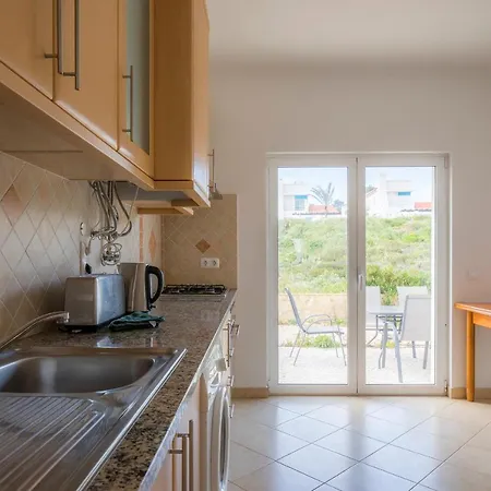 D01 - Beach & Riverside Townhouse * Aljezur